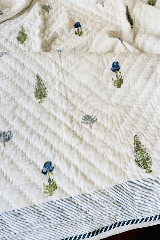 Azure Trellis Handblock Printed Reversible Mulmul Cotton Quilt Double
