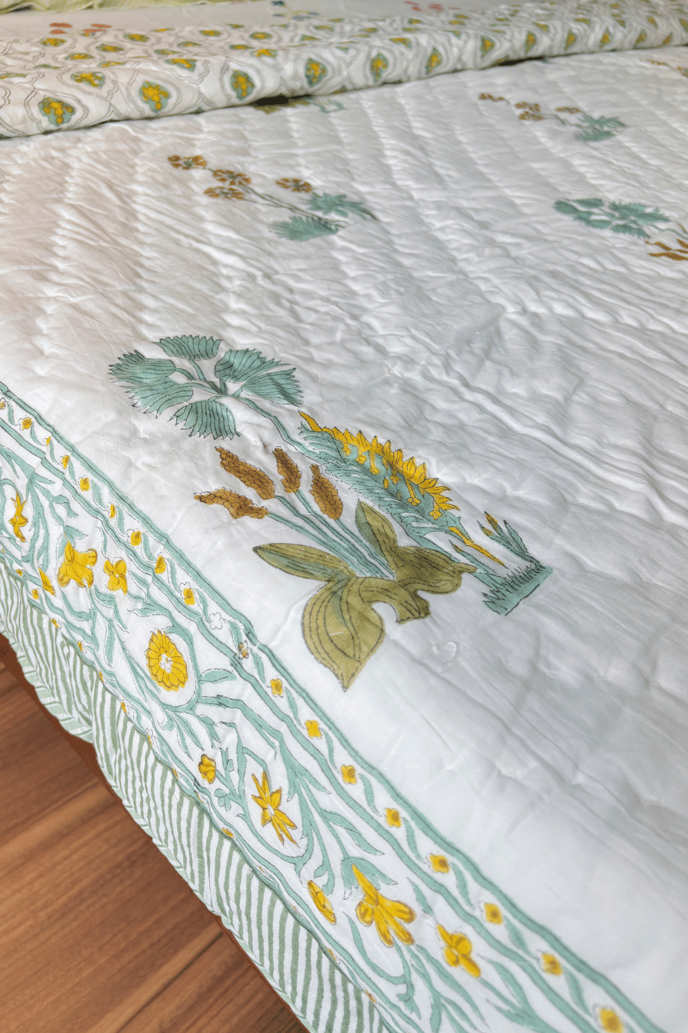 Ivory Botanica Handblock Printed Reversible Mulmul Cotton Quilt Double