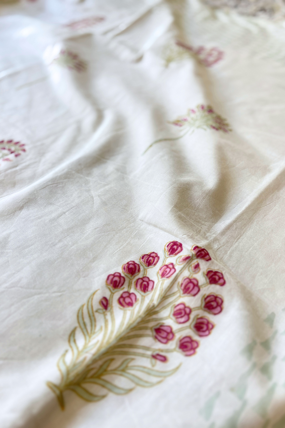 Pink Whisper Handblock Printed Reversible Mulmul Dohar