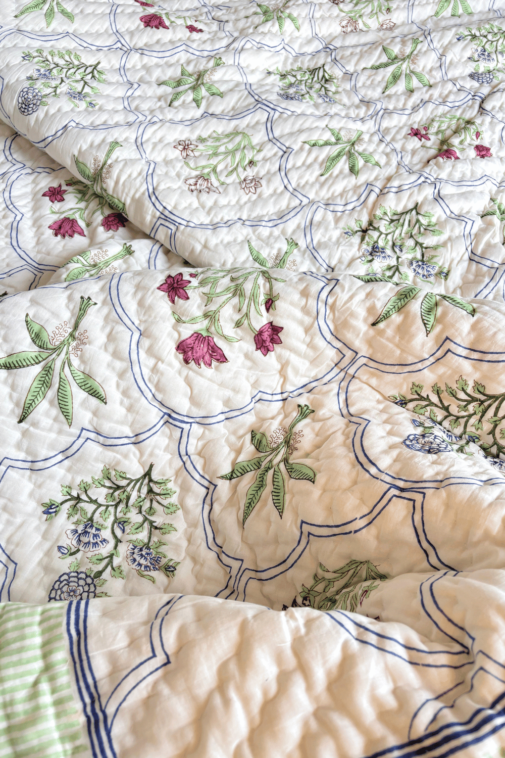 Pearl Arch Handblock Printed Reversible Mulmul Cotton Quilt Double
