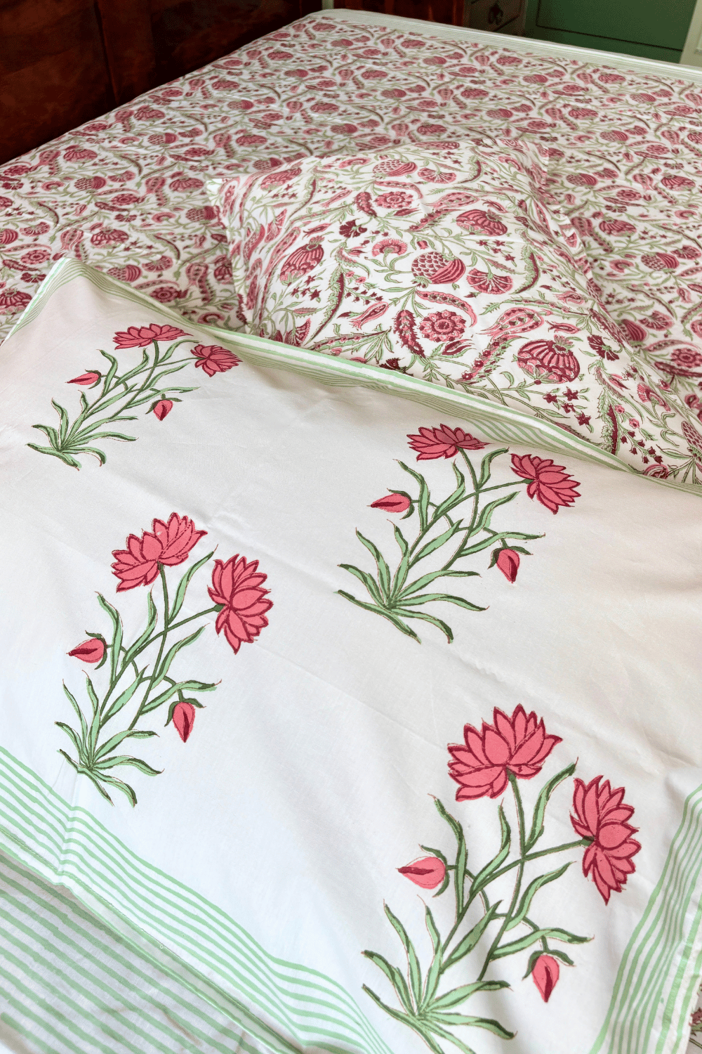 Coral Bloom Handblock Printed Percale Cotton Bedsheet