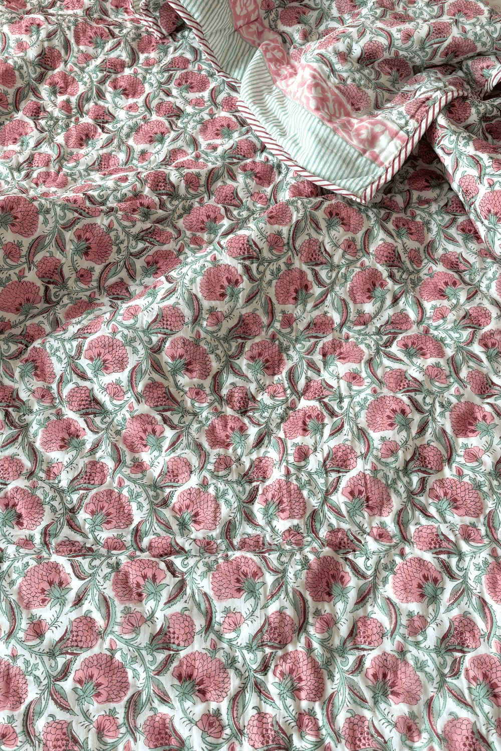 Rose Vine Handblock Printed Reversible Mulmul Cotton Quilt Single
